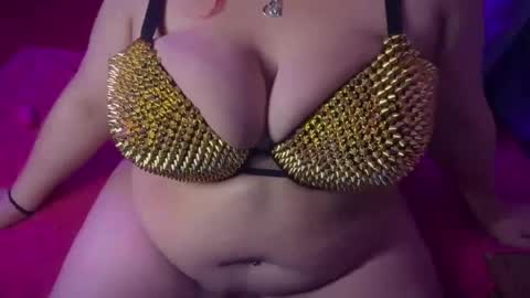 Snapshot of curlykaii55 chatting on January 2025 01:45:01 AM Kay online show from January 2025 01:45:01 AM