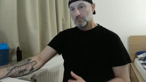 Snapshot of curman85 chatting on January 2025 11:31:01 PM Curman85 online show from January 2025 11:31:01 PM