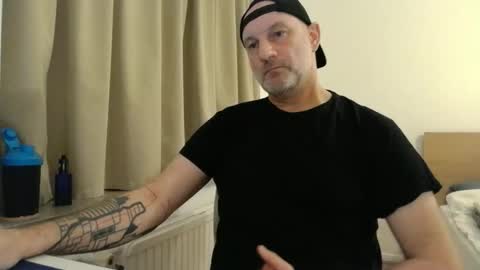 Snapshot of curman85 chatting on November 2025 12:09:01 AM Curman85 online show from November 2025 12:09:01 AM