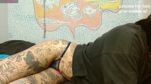 Snapshot of curuba_ chatting on December 2024 06:33:01 PM Curuba online show from December 2024 06:33:01 PM