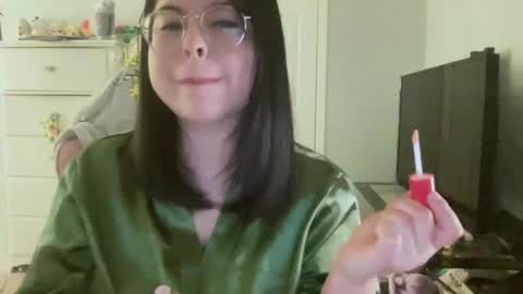 Emmie online show from January 2026 04:49:02 AM