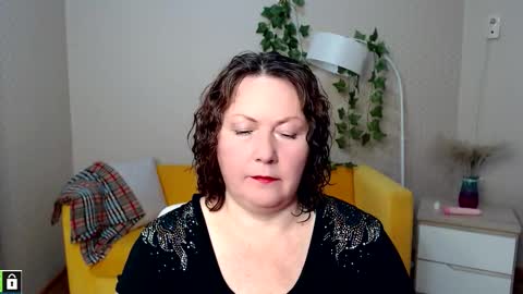 curvy_girlz online show from November 2025 05:36:02 PM