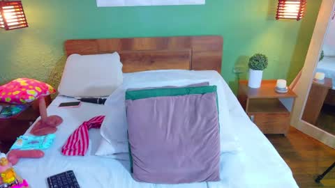 Danna online show from April 2026 04:58:02 PM