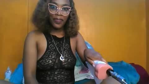 curvylyin online show from March 2026 11:55:02 AM