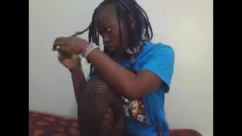 curvynubian online show from November 2025 01:51:01 PM