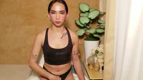 Snapshot of cute_294050 chatting on April 2026 03:49:02 PM Cali online show from April 2026 03:49:02 PM