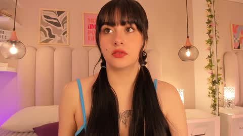 Amber  online show from September 2025 07:58:02 PM