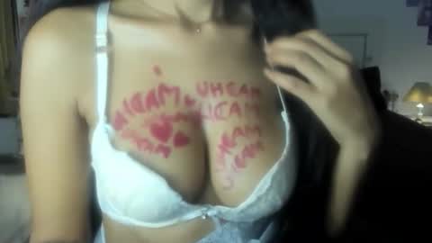 Alisha online show from April 2026 06:10:01 PM