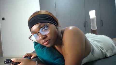 Snapshot of cute_ass18 chatting on April 2026 07:39:01 AM Liya online show from April 2026 07:39:01 AM