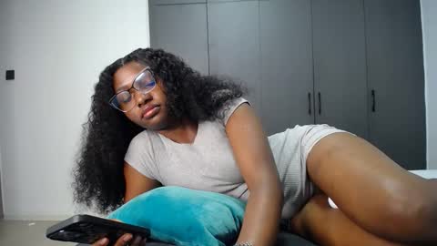 Snapshot of cute_ass18 chatting on May 2026 05:53:02 PM Liya online show from May 2026 05:53:02 PM