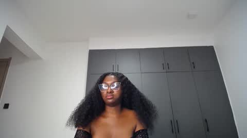 Snapshot of cute_ass18 chatting on May 2026 07:41:02 PM Liya online show from May 2026 07:41:02 PM