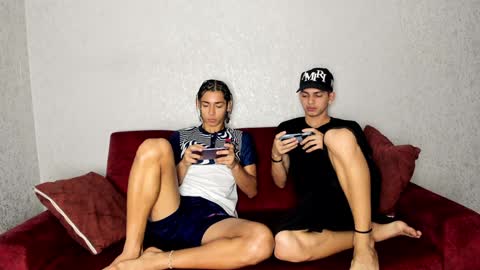 ARTURO-18  MATIAS-18  NIKOLAY-19  HADES-18  GABO-19 online show from February 2025 01:30:02 PM