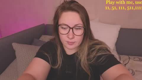 Everyday stream in the same time online show from November 2025 01:00:01 AM