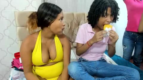 Snapshot of cute_ebony_18_ chatting on October 2025 01:03:02 PM cute_ebony_18_ online show from October 2025 01:03:02 PM