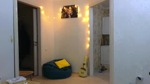 Snapshot of cute_junk chatting on February 2025 06:05:02 PM Kite and Jack online show from February 2025 06:05:02 PM