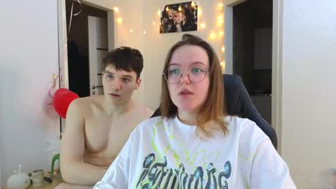 Snapshot of cute_junk chatting on February 2025 12:41:02 AM Kite and Jack online show from February 2025 12:41:02 AM