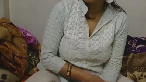 Snapshot of cute_kashmira99 chatting on November 2025 05:34:01 PM kashmira online show from November 2025 05:34:01 PM