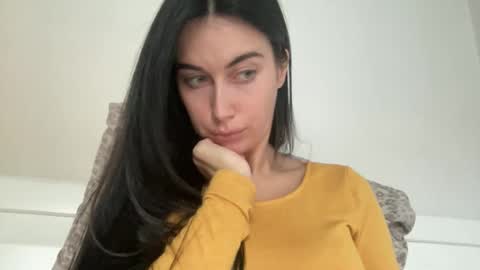 Snapshot of cute_kriss94 chatting on October 2025 01:36:03 PM cute_kriss94 online show from October 2025 01:36:03 PM