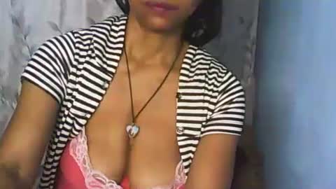 Snapshot of cute_moll chatting on October 2025 09:46:02 AM murielle online show from October 2025 09:46:02 AM