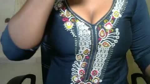 alia online show from April 2026 02:03:01 AM