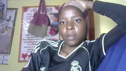 Snapshot of cute_sexy3 chatting on November 2025 12:07:01 PM SHARON online show from November 2025 12:07:01 PM