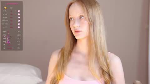 Snapshot of cute_shine chatting on March 2025 07:49:02 AM  Hey im Kristina Thank you for your support  online show from March 2025 07:49:02 AM