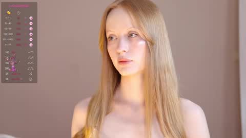 Snapshot of cute_shine chatting on March 2025 06:38:02 AM  Hey im Kristina Thank you for your support  online show from March 2025 06:38:02 AM