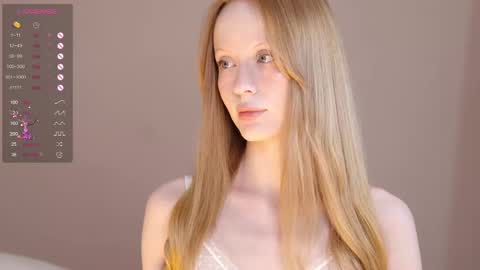 Snapshot of cute_shine chatting on March 2025 07:26:02 AM  Hey im Kristina Thank you for your support  online show from March 2025 07:26:02 AM