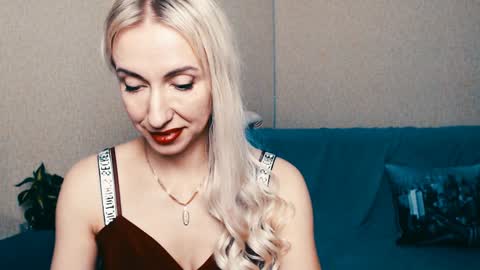 Snapshot of cute_smile_shy chatting on January 2025 12:57:01 AM cute_smile_shy online show from January 2025 12:57:01 AM