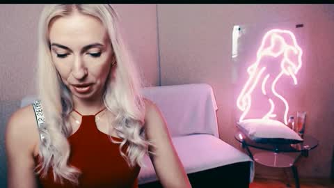 Snapshot of cute_smile_shy chatting on September 2025 05:46:01 PM cute_smile_shy online show from September 2025 05:46:01 PM