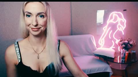 Snapshot of cute_smile_shy chatting on September 2025 07:08:01 PM cute_smile_shy online show from September 2025 07:08:01 PM