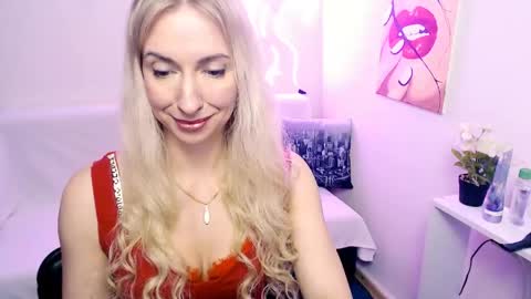 cute_smile_shy online show from April 2026 07:47:01 PM