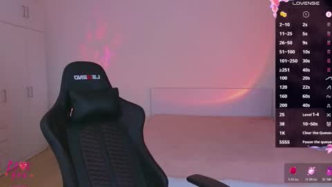 Snapshot of cuteariel7 chatting on February 2026 05:17:02 PM Ariel online show from February 2026 05:17:02 PM