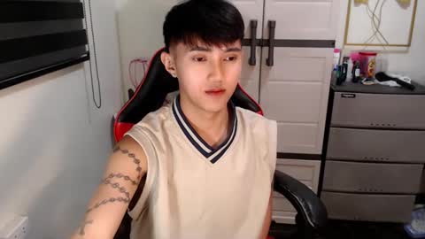 Snapshot of cuteasiancock98 chatting on May 2026 07:05:02 AM Steph online show from May 2026 07:05:02 AM