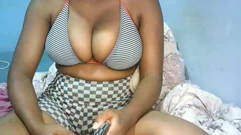 Snapshot of cuteavrill chatting on September 2025 06:32:02 PM Avrill online show from September 2025 06:32:02 PM
