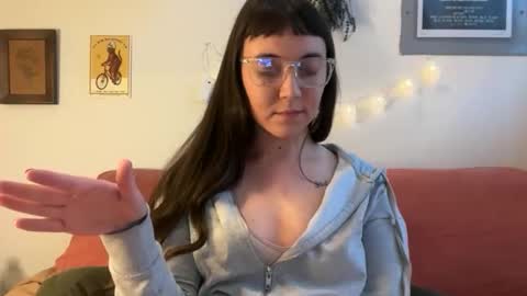 Snapshot of cuteballoons chatting on February 2026 10:02:01 PM CuteBalloons online show from February 2026 10:02:01 PM