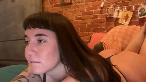 Snapshot of cuteballoons chatting on March 2026 10:26:01 PM CuteBalloons online show from March 2026 10:26:01 PM