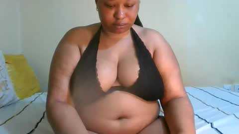 Snapshot of cutebobo chatting on June 2026 12:43:01 PM cutebobo online show from June 2026 12:43:01 PM