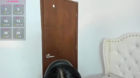 Snapshot of cutebustylatina chatting on July 2026 11:31:01 PM YourBustyLatina online show from July 2026 11:31:01 PM