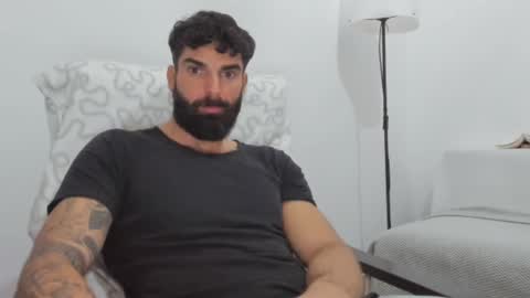 cuteeboy online show from February 2025 01:49:02 PM