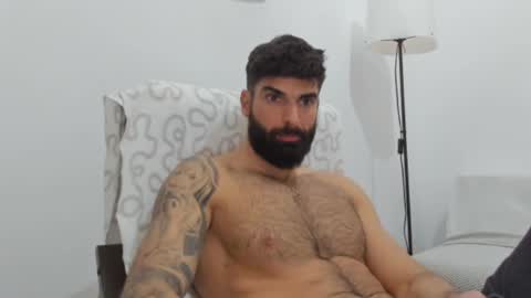 cuteeboy online show from February 2025 03:27:01 PM