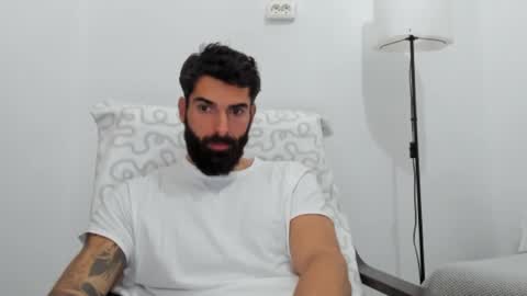 cuteeboy online show from November 2025 08:14:01 AM