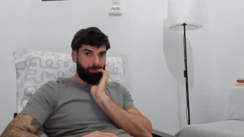 cuteeboy online show from January 2026 03:38:01 PM