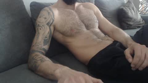 cuteeboy online show from April 2026 05:19:01 AM