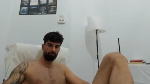 cuteeboy online show from June 2026 06:12:01 PM