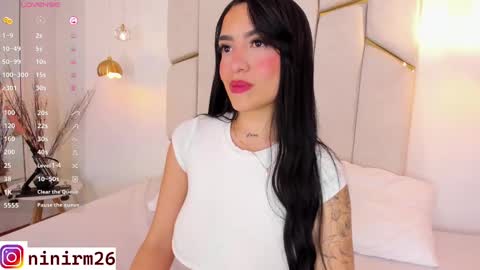 Snapshot of cutegirl__nini chatting on February 2025 04:26:02 AM andre online show from February 2025 04:26:02 AM