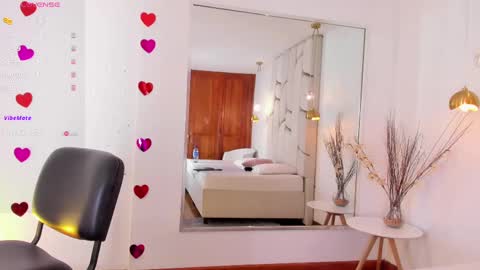 Snapshot of cutegirl__nini chatting on February 2025 04:35:01 AM andre online show from February 2025 04:35:01 AM