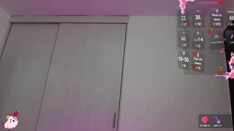 Hanna online show from February 2025 10:43:02 PM