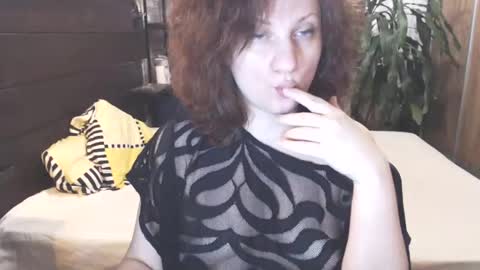 Snapshot of cutemoan chatting on January 2025 10:31:02 PM Rita online show from January 2025 10:31:02 PM