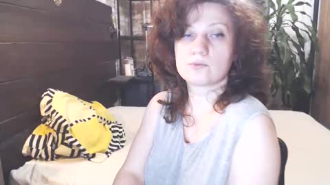 Snapshot of cutemoan chatting on February 2025 10:31:01 PM Rita online show from February 2025 10:31:01 PM